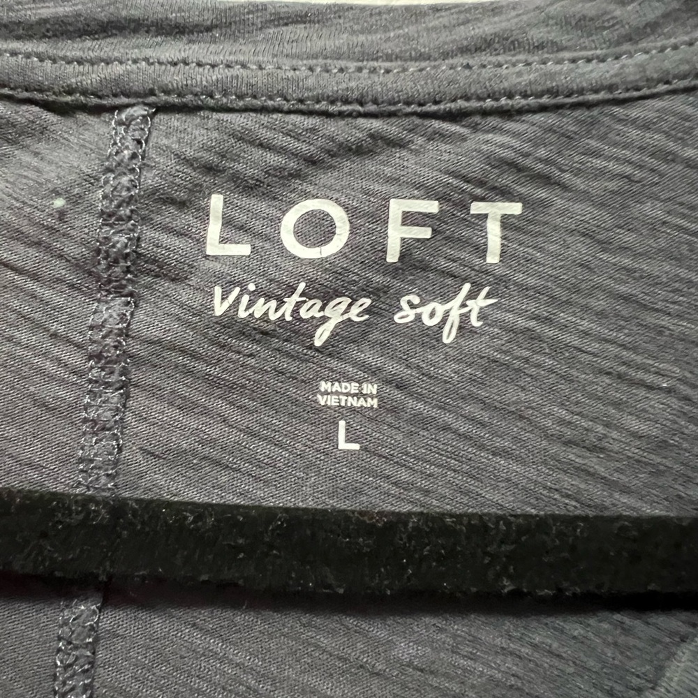 LOFT Vintage Soft LS Grey Top Size Large 100% Cotton - Picture 4 of 6